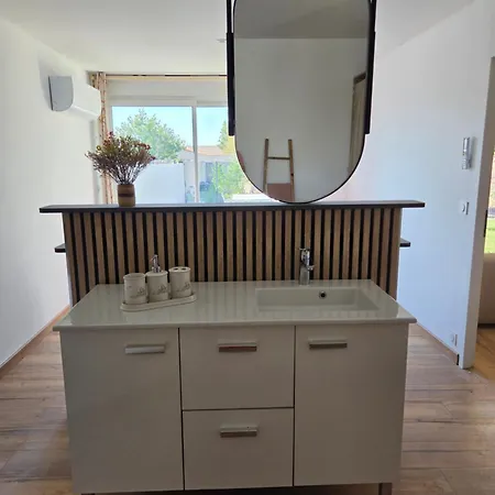 La Maison Blanche, Le Confort Au Calme Ferienhaus