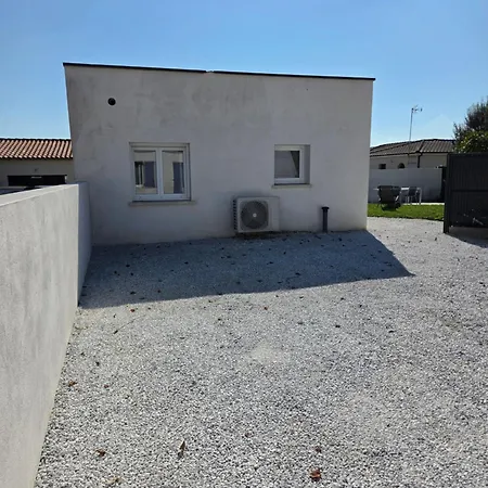 Ferienhaus La Maison Blanche, Le Confort Au Calme Saujon